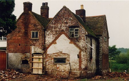 Derelict house pre-renovation